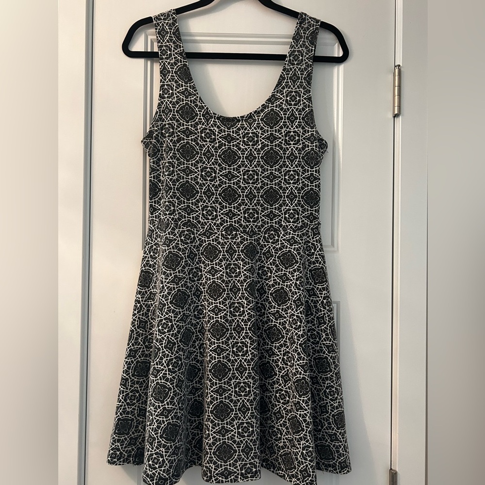 Papillon A-Line Dress M Gray/White Geometric Flirty Feminine Wedding Lagenlook